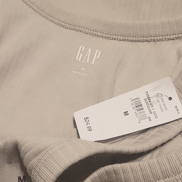 NWT Gap Factory Ribbed Scoop Neck Tank Top In Frosty White, Sz M - Picture 6 of 6